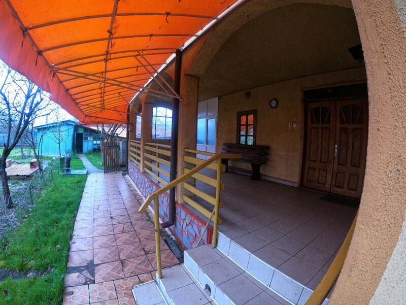 Daia, la doar 50 km de Bucuresti, casa solida de vis