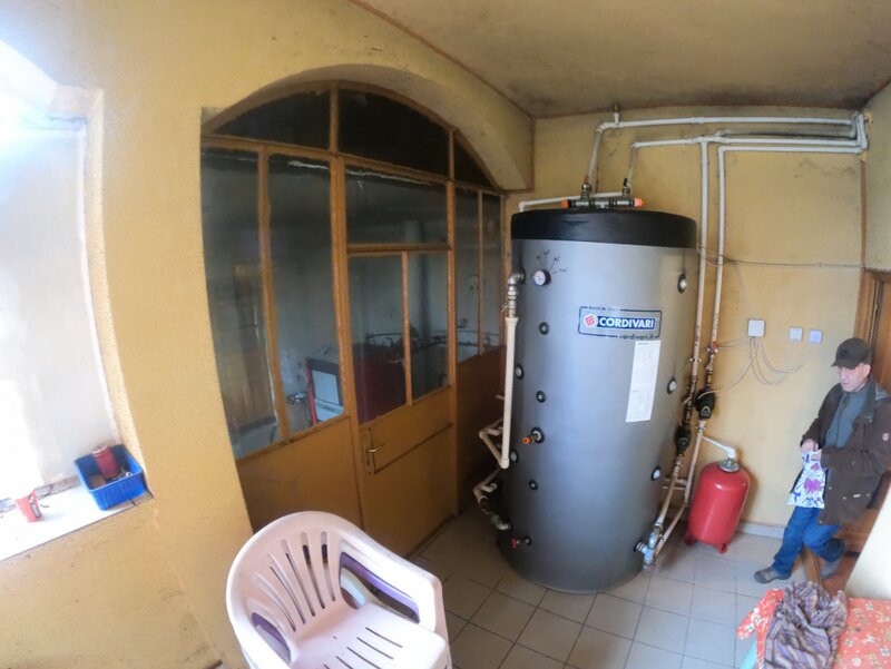 Daia, la doar 50 km de Bucuresti, casa solida de vis