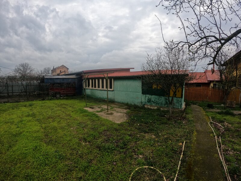 Daia, la doar 50 km de Bucuresti, casa solida de vis